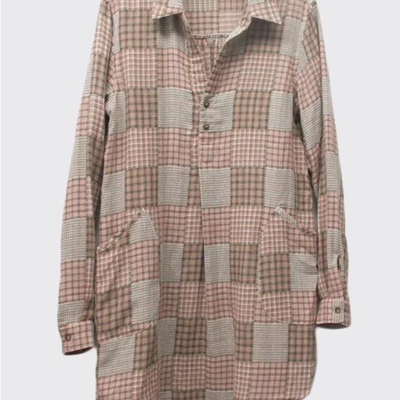 ILLA ILLA Plaid Long Sleeve Tunic - Picture 1 of 6